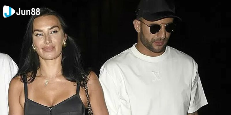 Kyle Walker và bà xã Annie Kilner có 3 năm hôn nhân nhiều sóng gió
